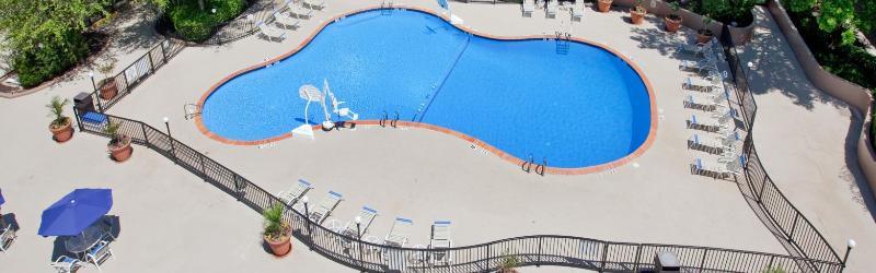 Country Club Plaza Hotel